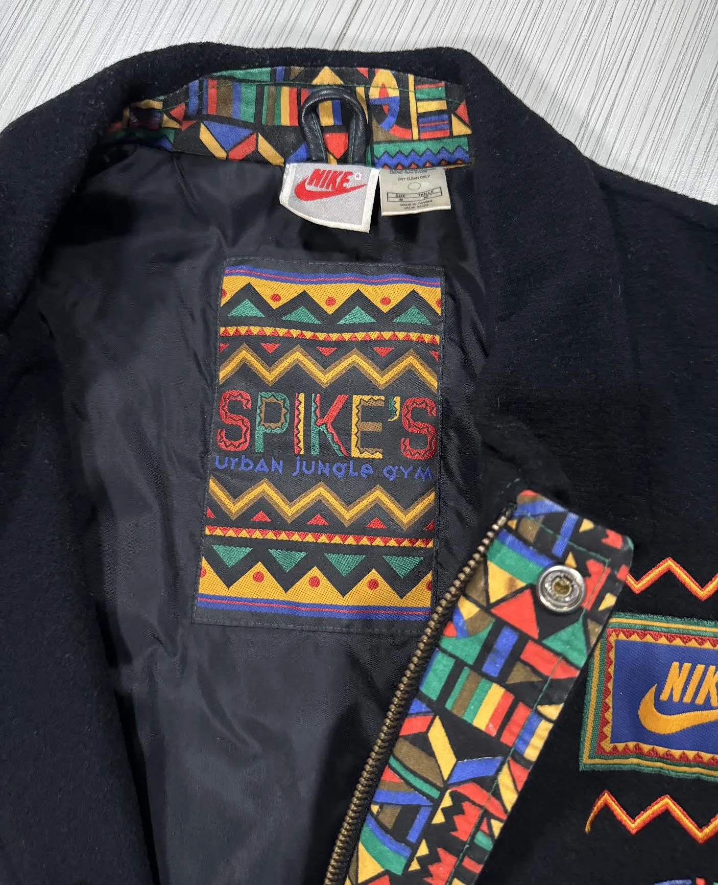 Vintage Nike Spike's Urban Jungle Gym Live Together Play Together